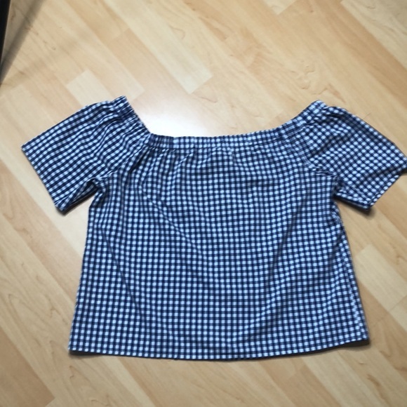 Gingham Off The Shoulder Top - Reitmans - Picture 8 of 10